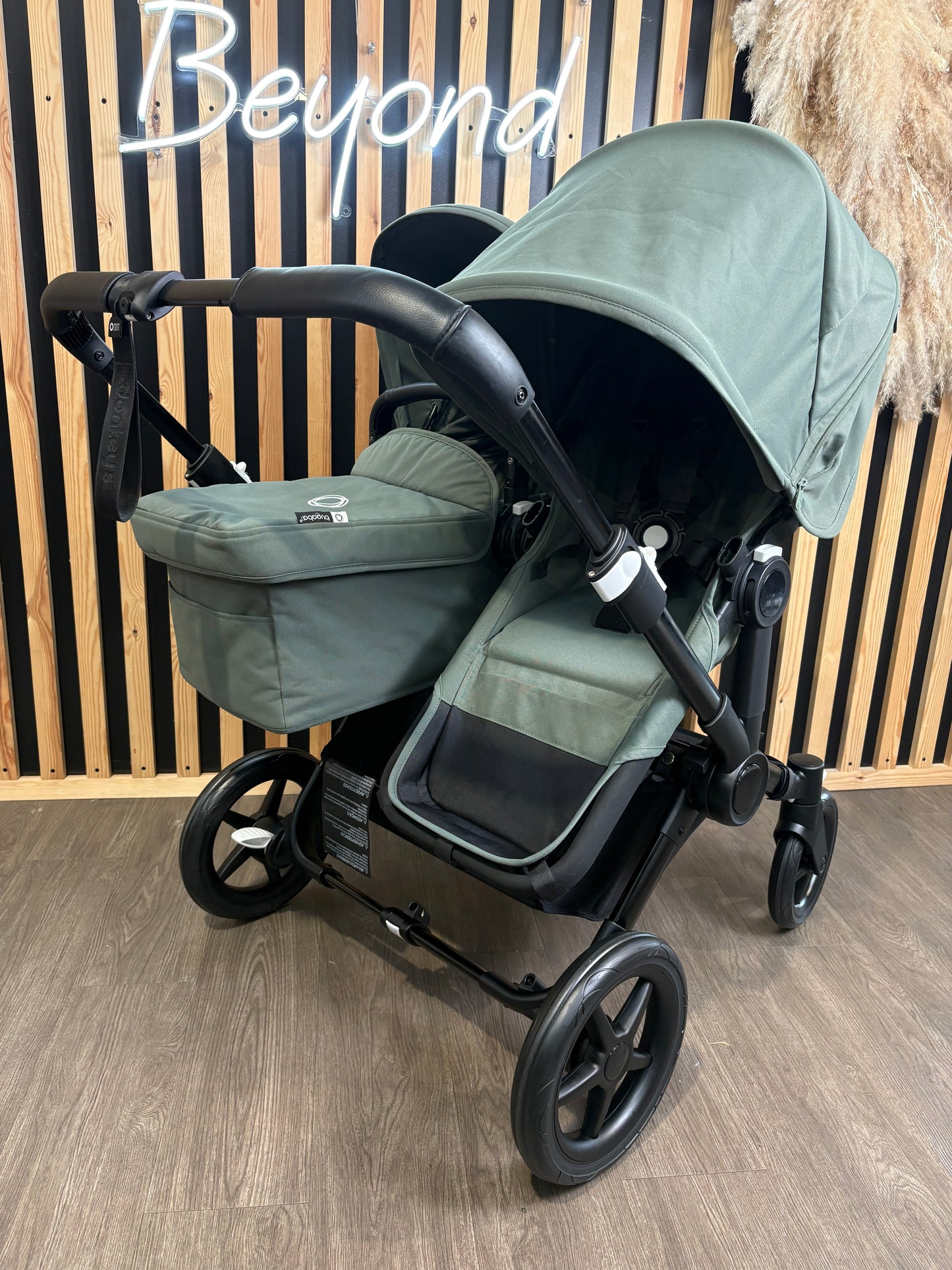 PRE LOVED Bugaboo Donkey5 Duo Travel System - Forest Green