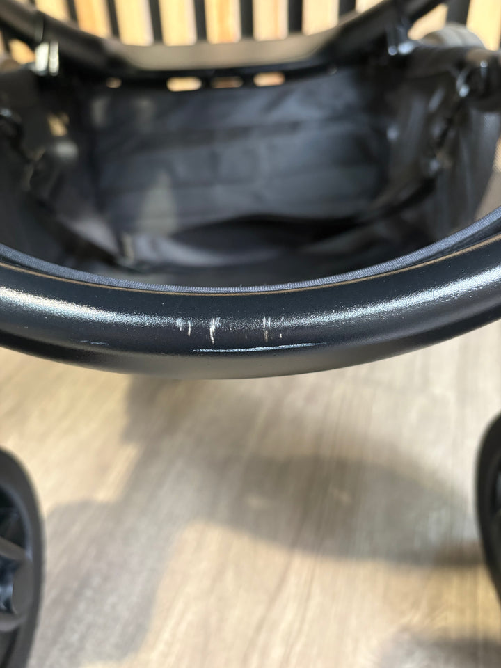 EX DISPLAY iCandy Peach 7 Travel System - Jet Black