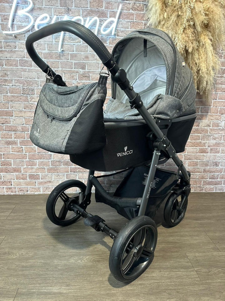 PRE LOVED Venicci Carbo 3-in-1 Travel System – Denim Grey