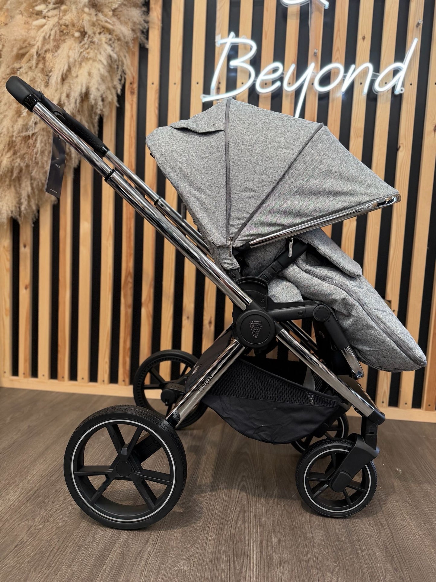 OPEN BOX Venicci Tinum Pushchair - City Grey