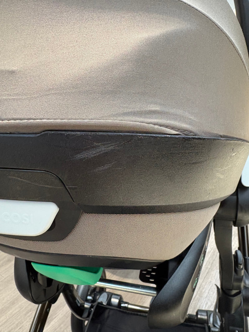 PRE LOVED egg3 Travel System - Chocolate Velvet