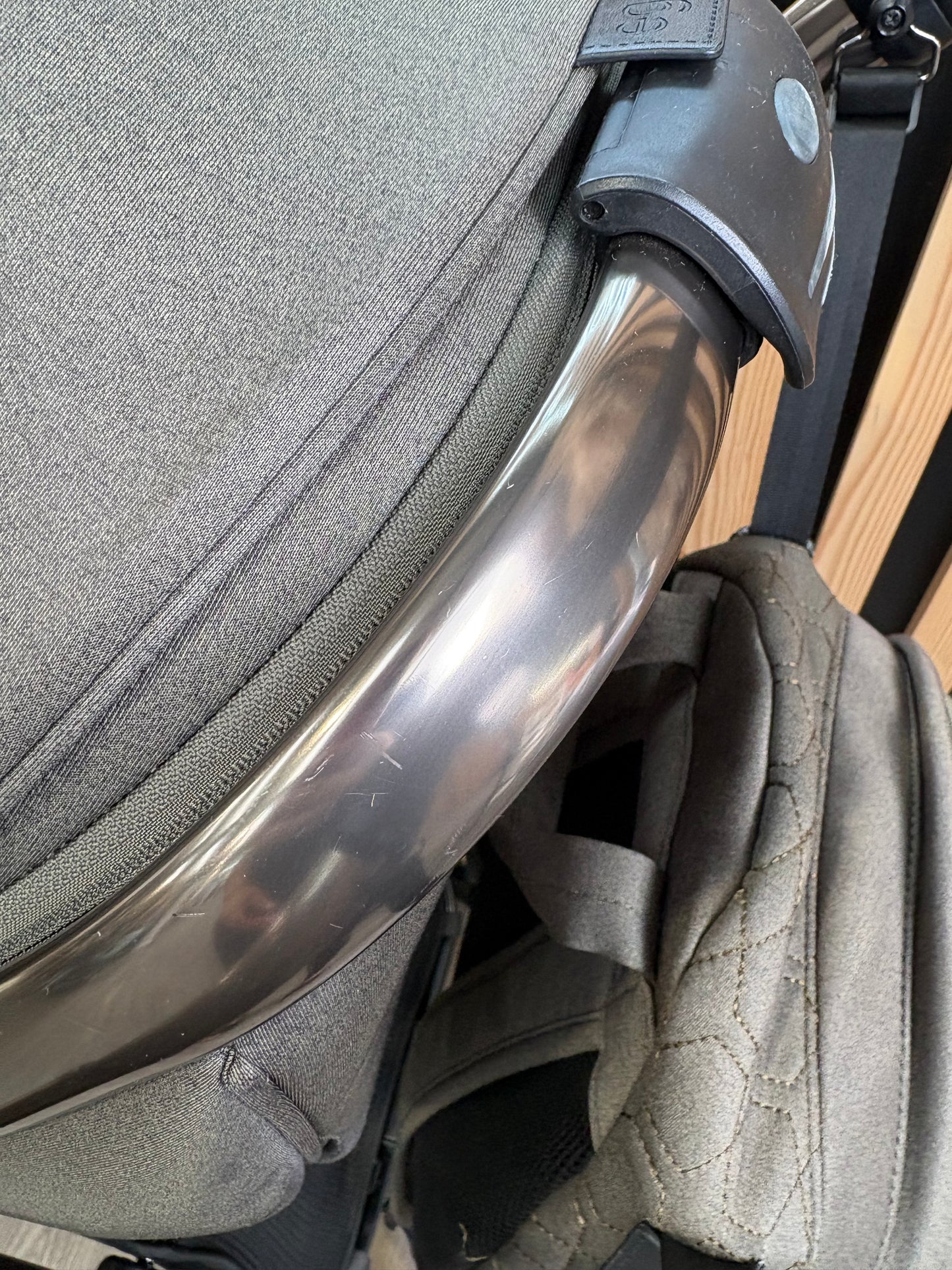 PRE LOVED egg2 Travel System - Hunter Green
