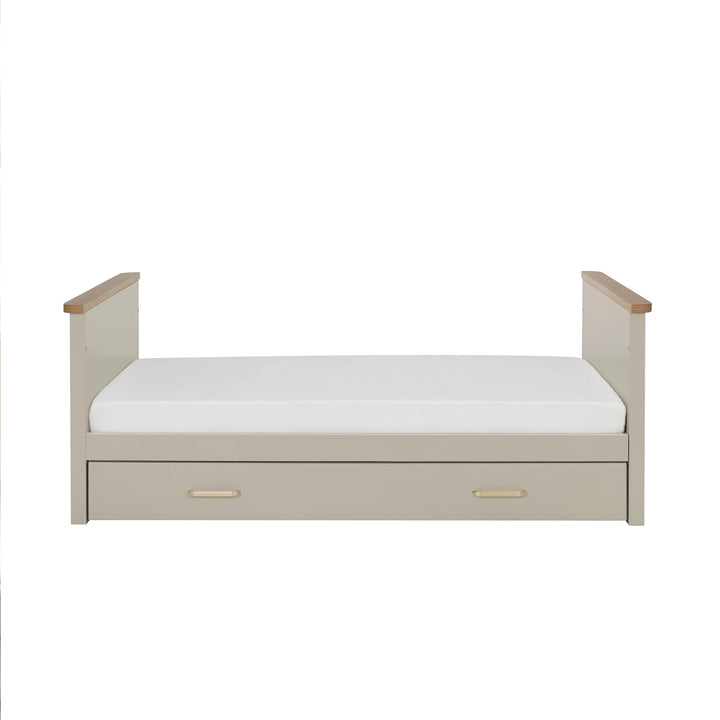 Babymore Mira Cot Bed – Cashmere Warm Oak