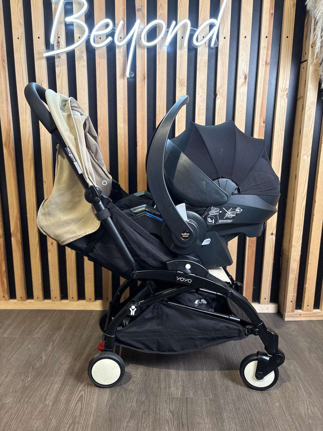 PRE LOVED Babyzen Yo-yo Travel System - Beige