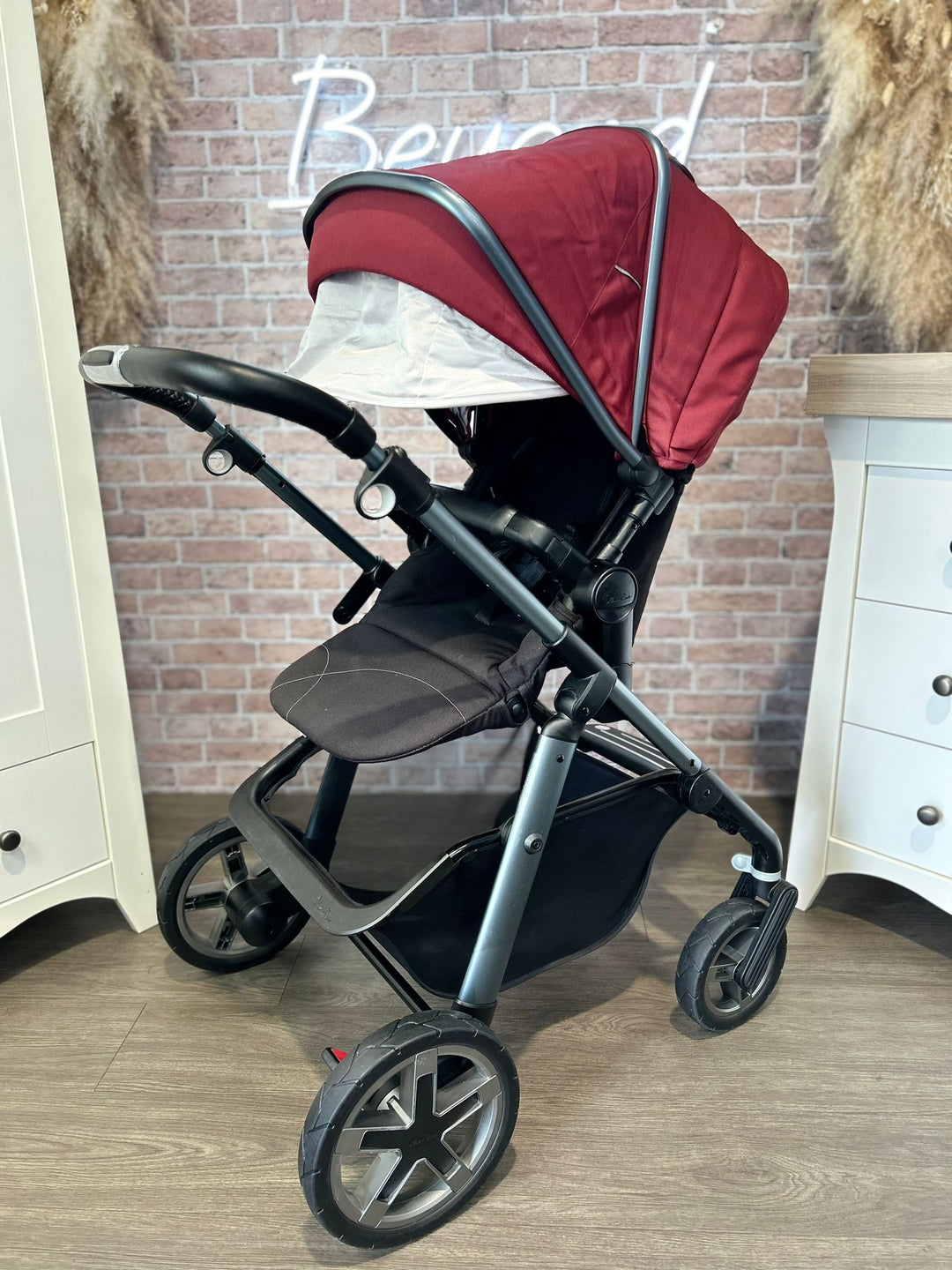 PRE LOVED Silver Cross Pioneer 2in1 Travel System - Vintage Red