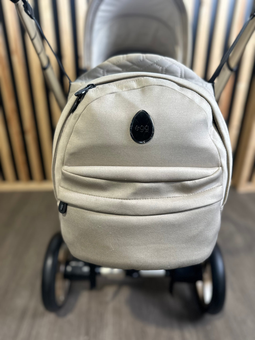 PRE LOVED egg2 Travel System - Feather
