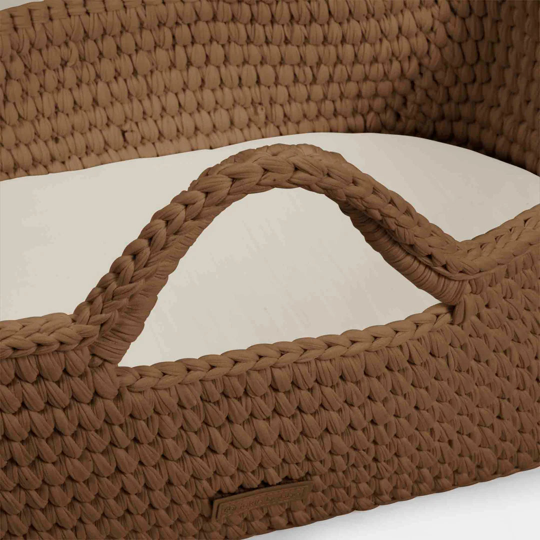Ickle Bubba Nova Crochet Moses Basket + White Stand - Mocha