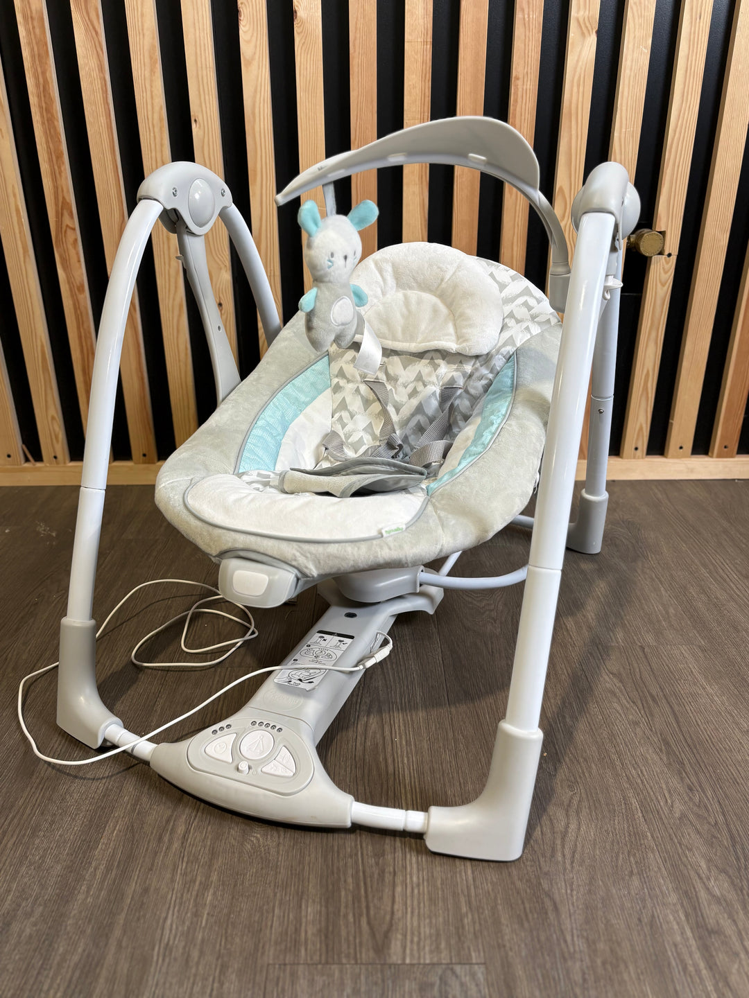 PRE LOVED Ingenuity ConvertMe Swing-2-Seat Portable Swing - Raylan