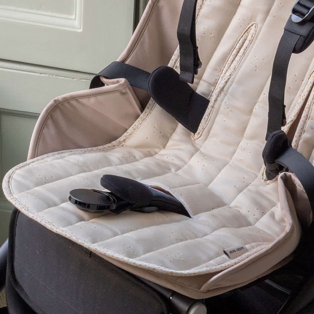Avery Row Pram Liner - Wild Chamomile/Daisy Meadow