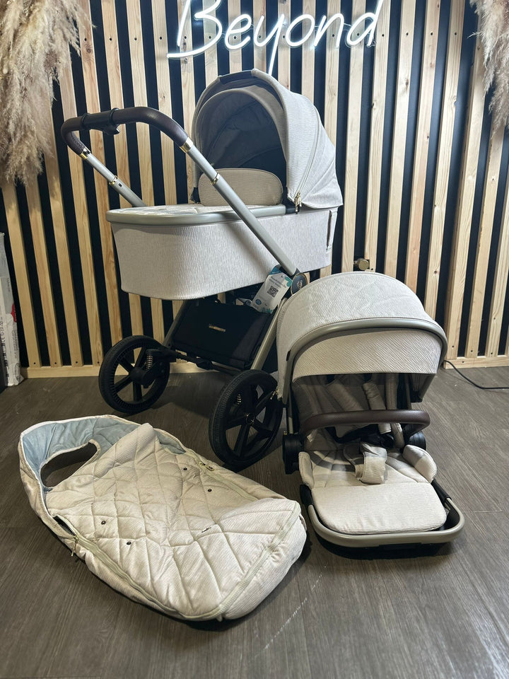 EX DISPLAY Venicci Tinum Upline Travel System - Stone Beige