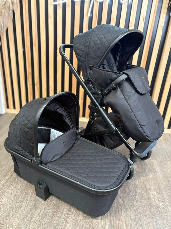 PRE LOVED My Babiie MB500 2in1 Travel System - Obsidian