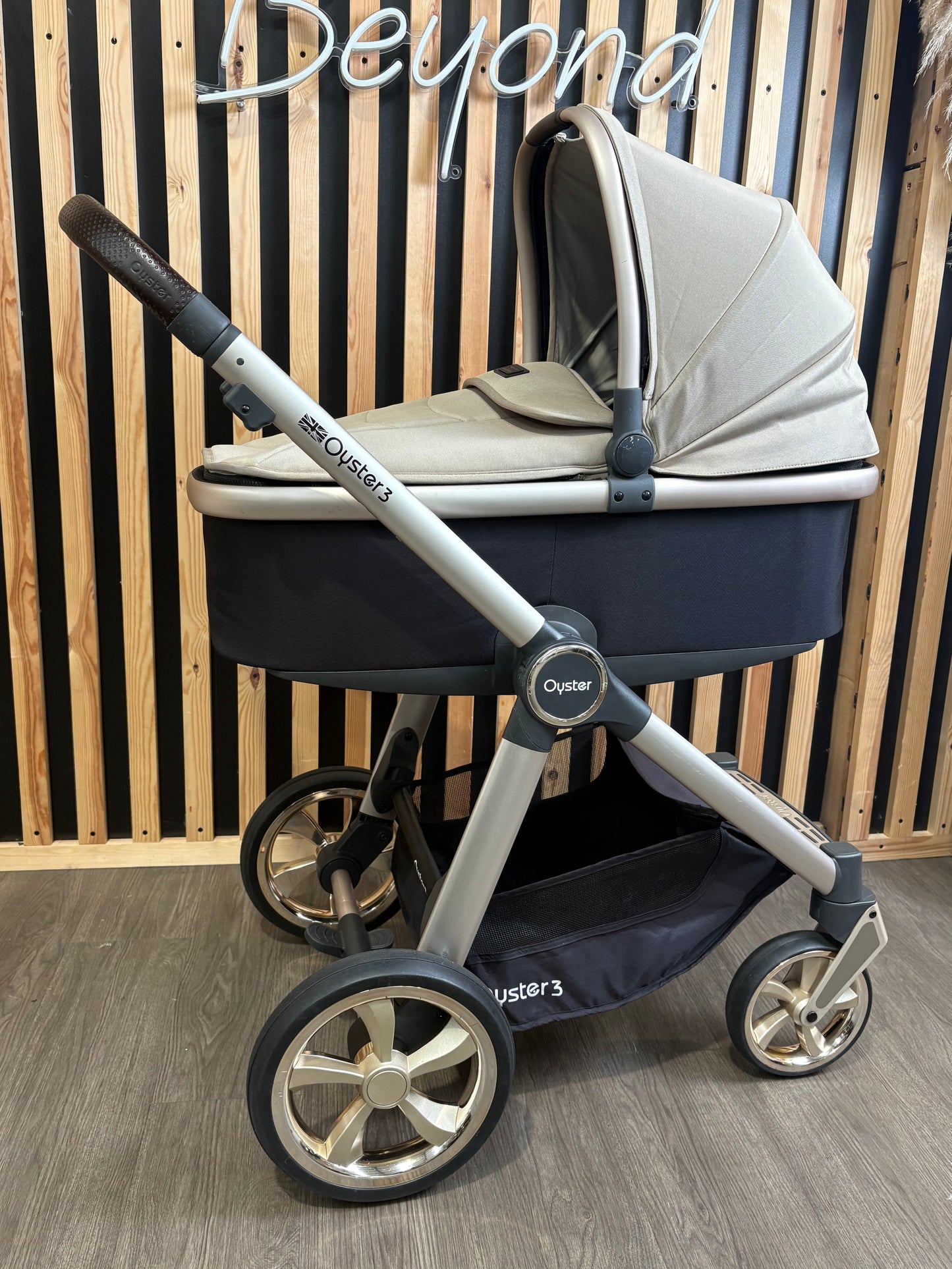 PRE LOVED Babystyle Oyster3 Pram + Pushchair - Creme Brulee