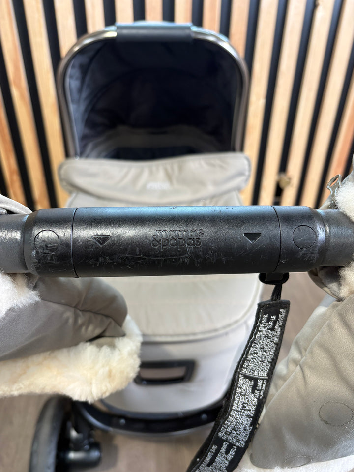 PRE LOVED Mamas & Papas Travel System - Everest