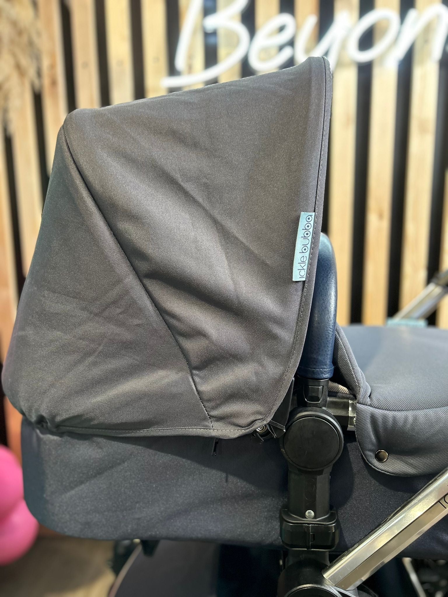 PRE LOVED Ickle Bubba Stomp V4 2 in 1 Pushchair Carrycot Blueberry Bambinosandbeyond