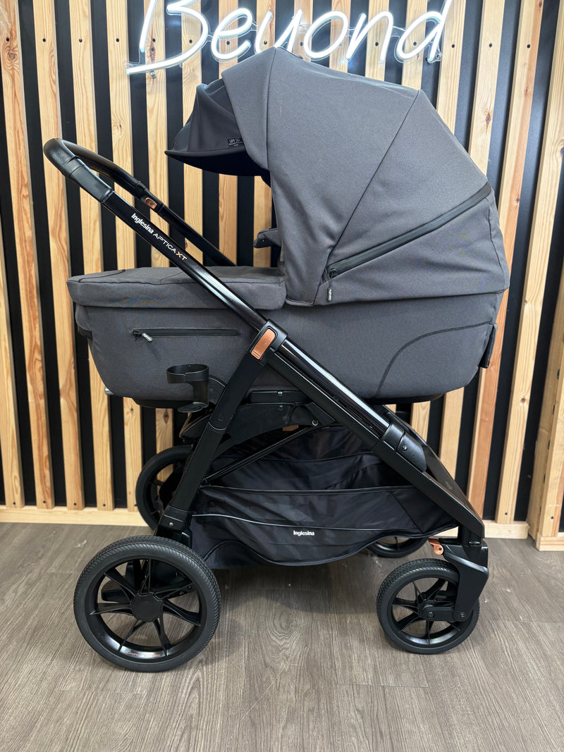 PRE LOVED Inglesina Aptica XT Travel System - Tiaga Green