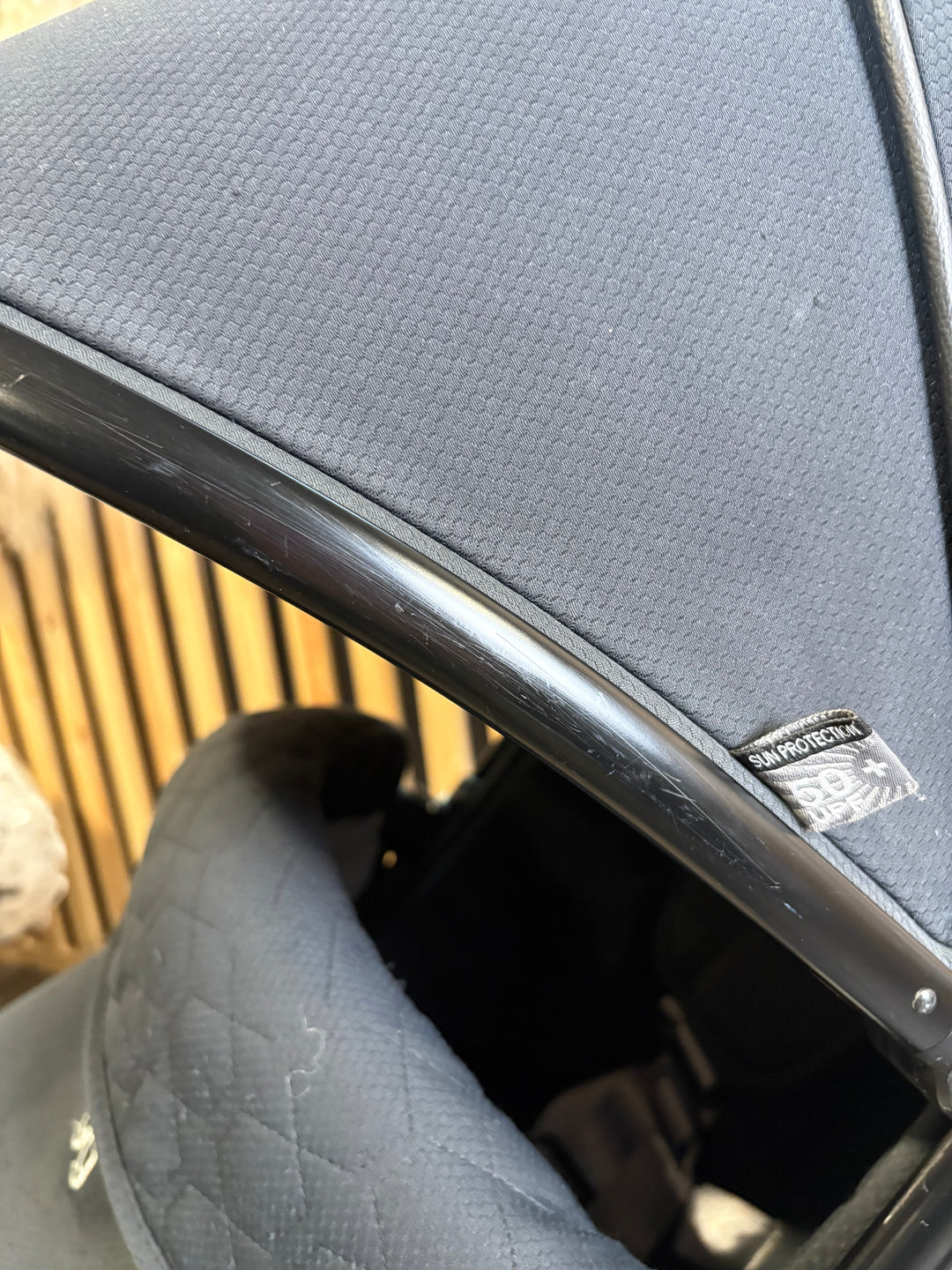 PRE LOVED egg2 Travel System - Just Black