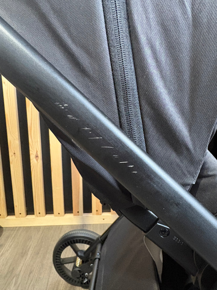 EX DISPLAY Venicci Vero Stroller - Night