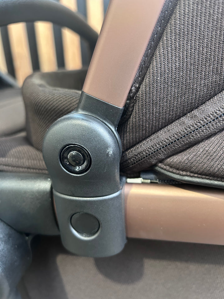 EX DISPLAY iCandy Peach 7 Double Pushchair - Pecan