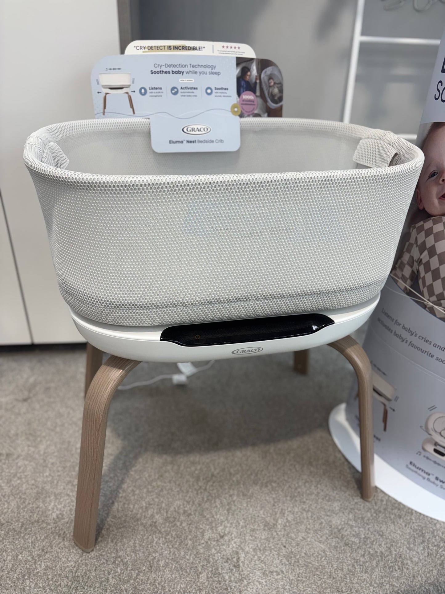 EX DISPLAY Graco Eluma Nest Bedside Crib - Luna