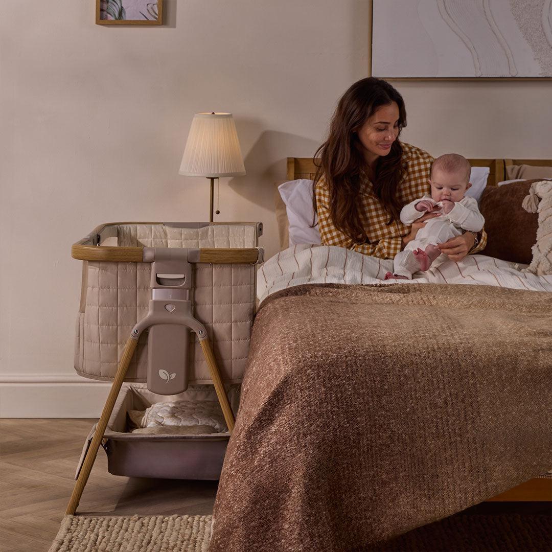 Tutti Bambini Cozee Sense Bedside Crib - Toasted Oak/Sand