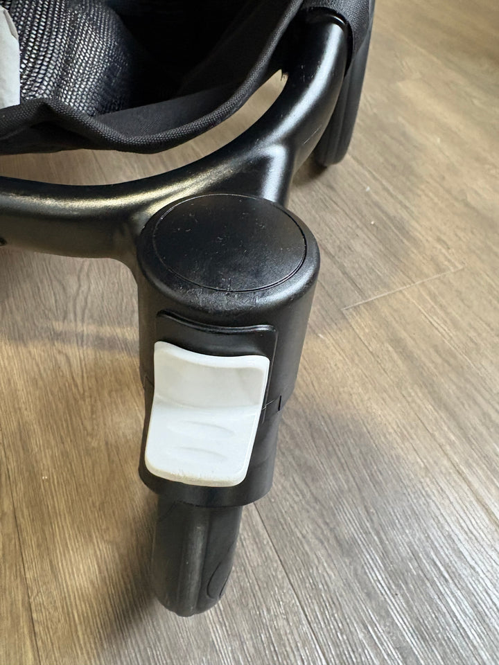 PRE LOVED Bugaboo Donkey5 Twin Bundle - Midnight Black