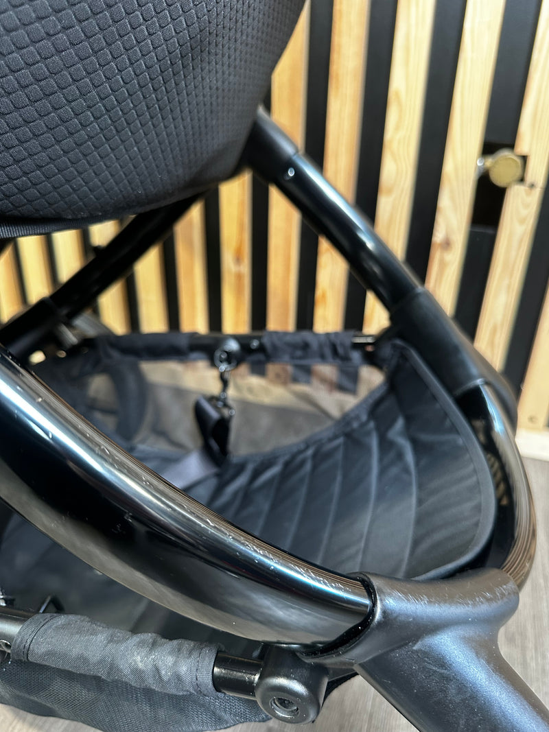 PRE - LOVED ICandy Peach 7 Cerium Travel System