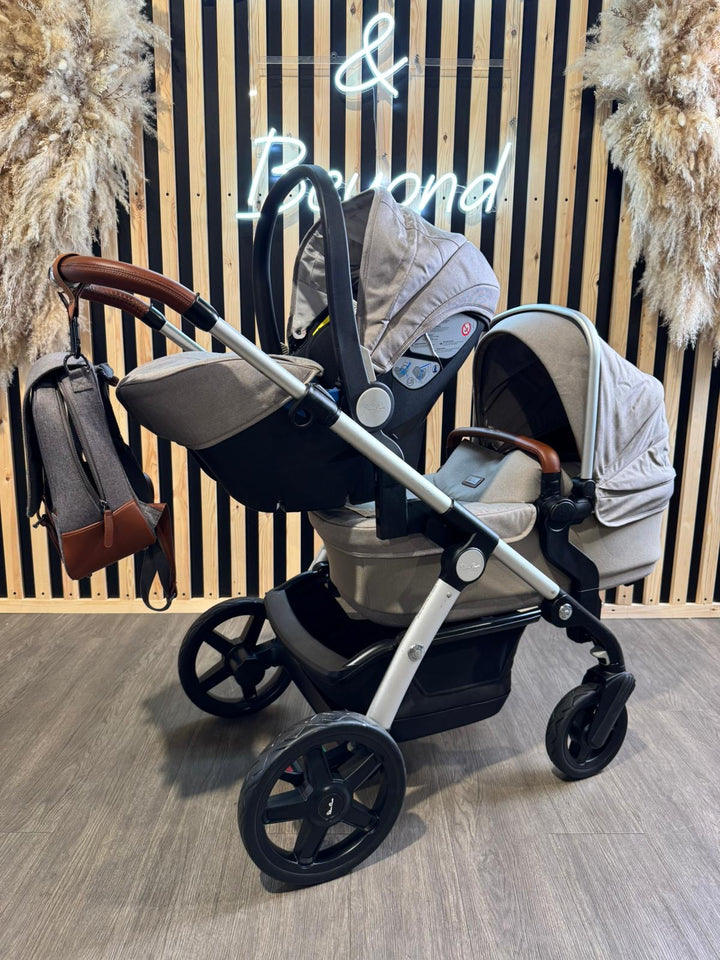 PRE LOVED Silver Cross Wave Twin Travel System - Linen