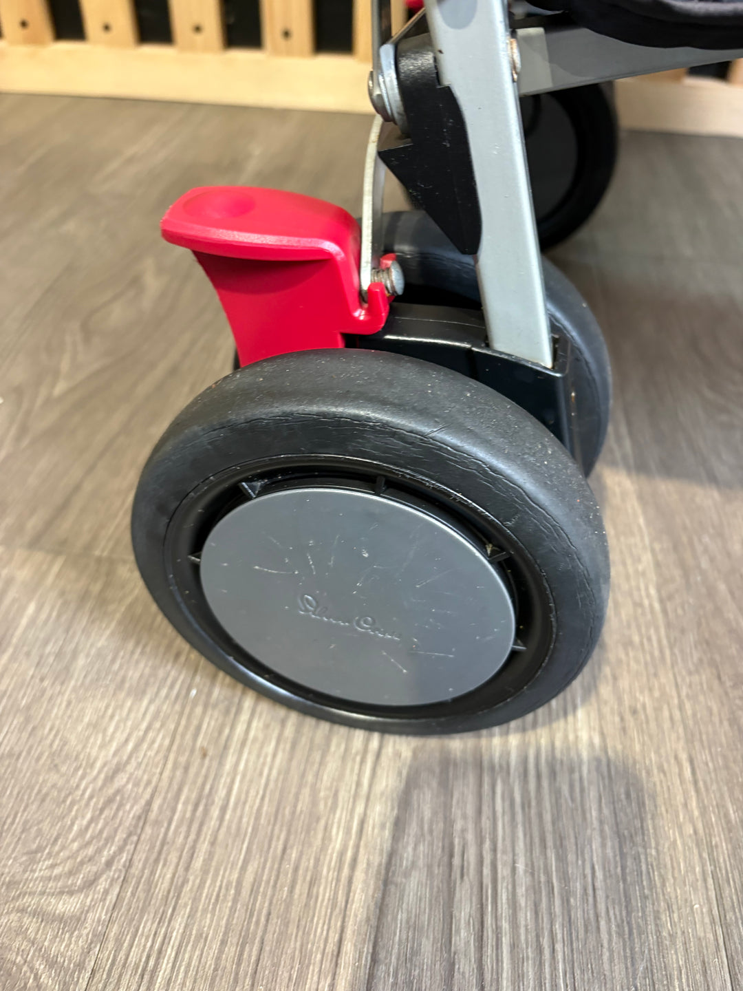 PRE LOVED Silver Cross Pop Stroller - Black