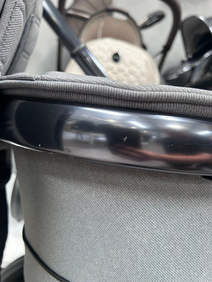 PRE LOVED iCandy Peach 7 Pushchair Bundle - Light Grey