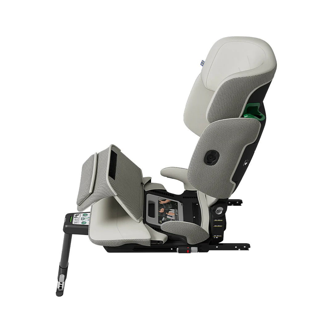 Axkid UP Car Seat Plus Free Accessories - Beachgrass Beige