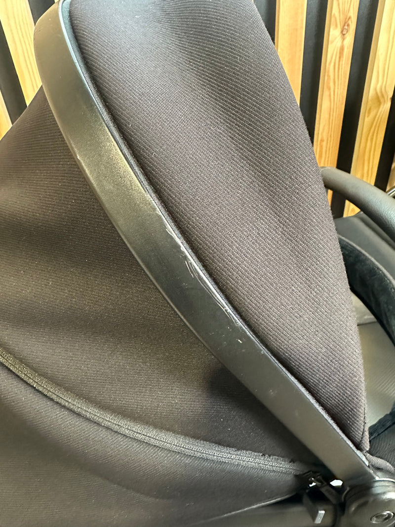 PRE LOVED iCandy Peach 7 Double Travel System - Jet/Black