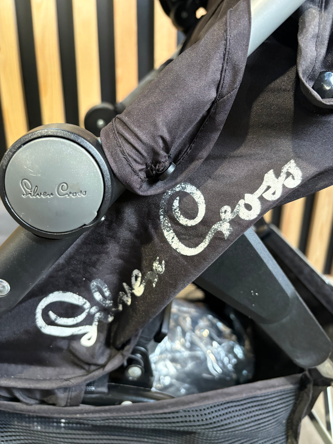 PRE LOVED Silver Cross Pop Stroller - Black