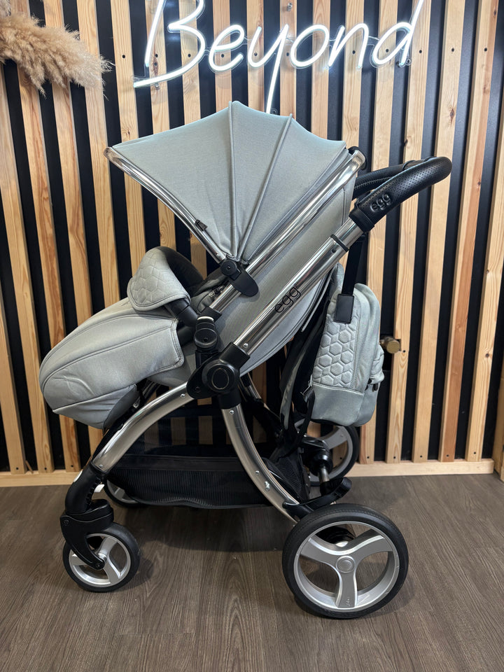 PRE LOVED egg2 Travel System - Monument Grey