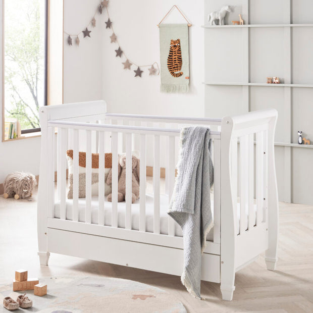 Babymore Eva 2 Piece Nursery Room Set – White