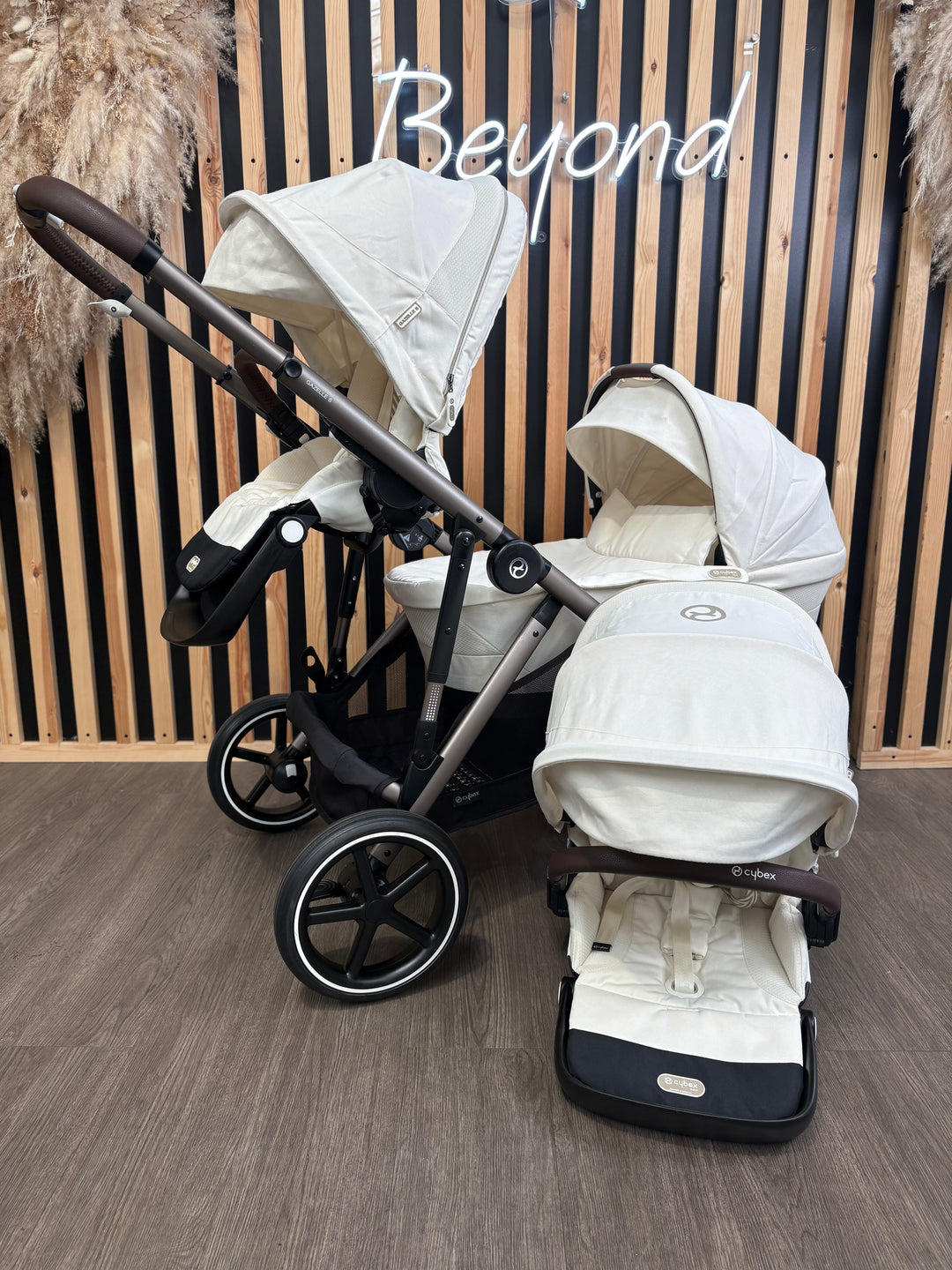 PRE LOVED Cybex Gazelle S Double Bundle - Seashell Beige
