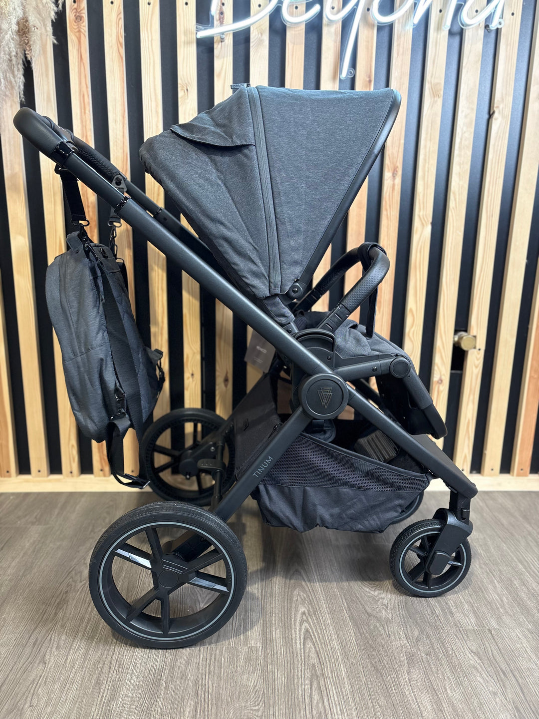 Venicci Tinum Edge Pushchair - Charcoal