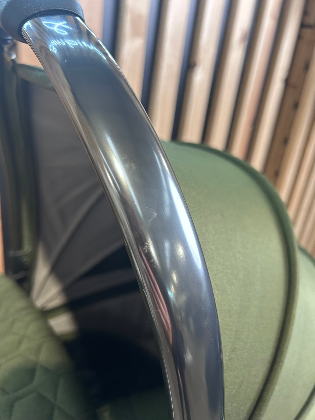 PRE LOVED egg2 Travel System - Olive