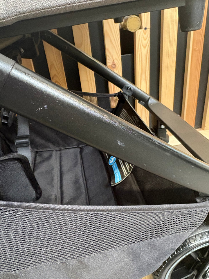 PRE LOVED Venicci Tinum Edge 2in1 Travel System - Dust