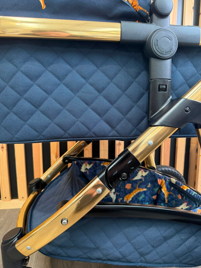 PRE LOVED Cosatto Wow 2 Travel System - On The Prowl