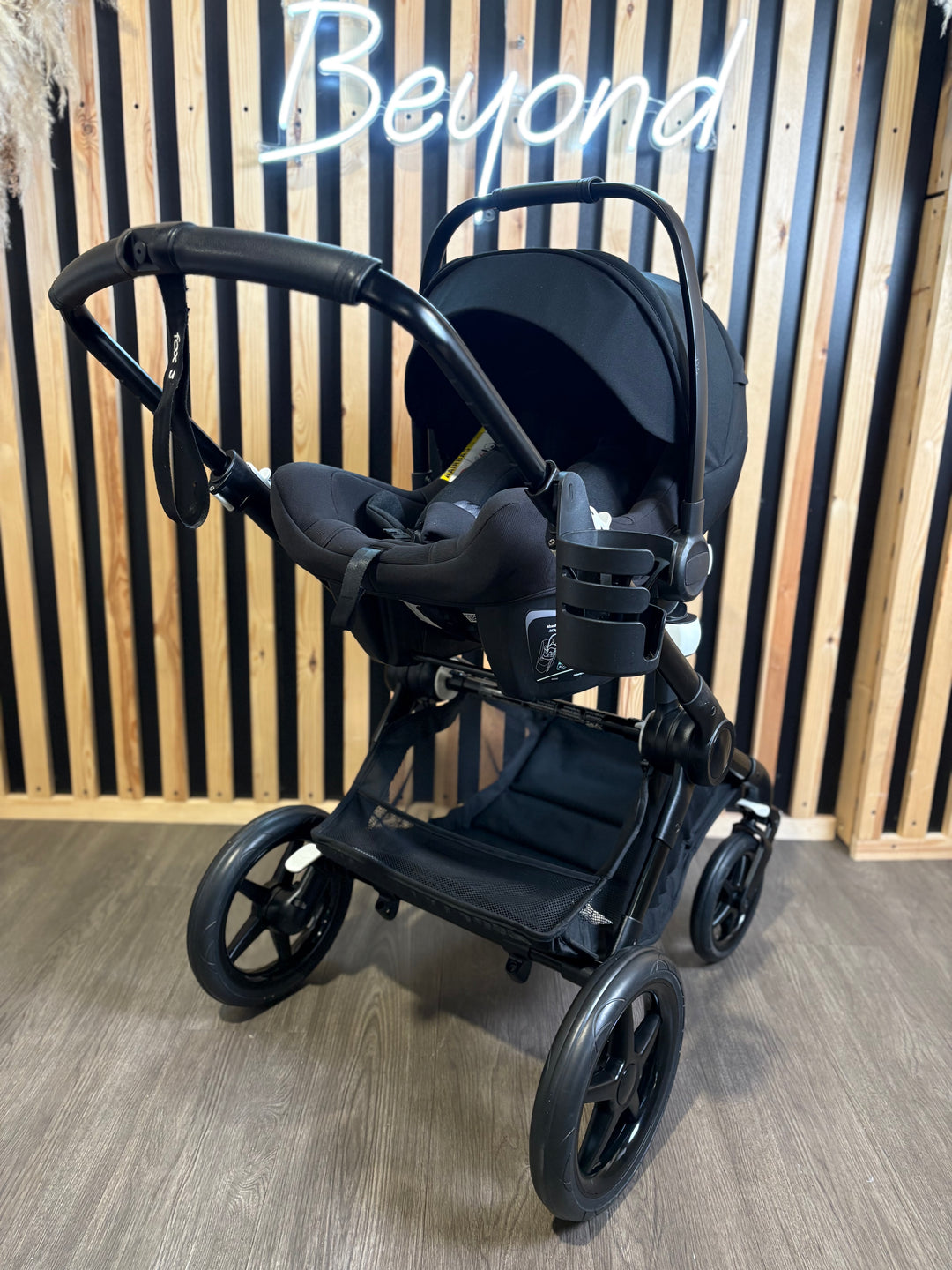 PRE LOVED Bugaboo Fox3 Travel System - Black/Pink