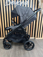 PRE LOVED Inglesina Aptica XT Travel System - Tiaga Green