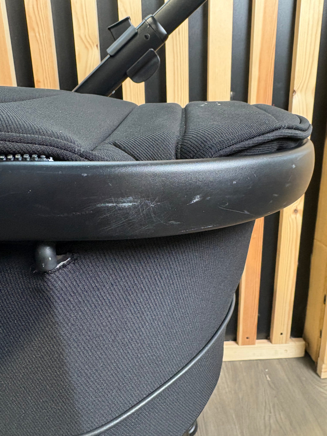 PRE LOVED iCandy Peach 7 Travel System - Jet/Black