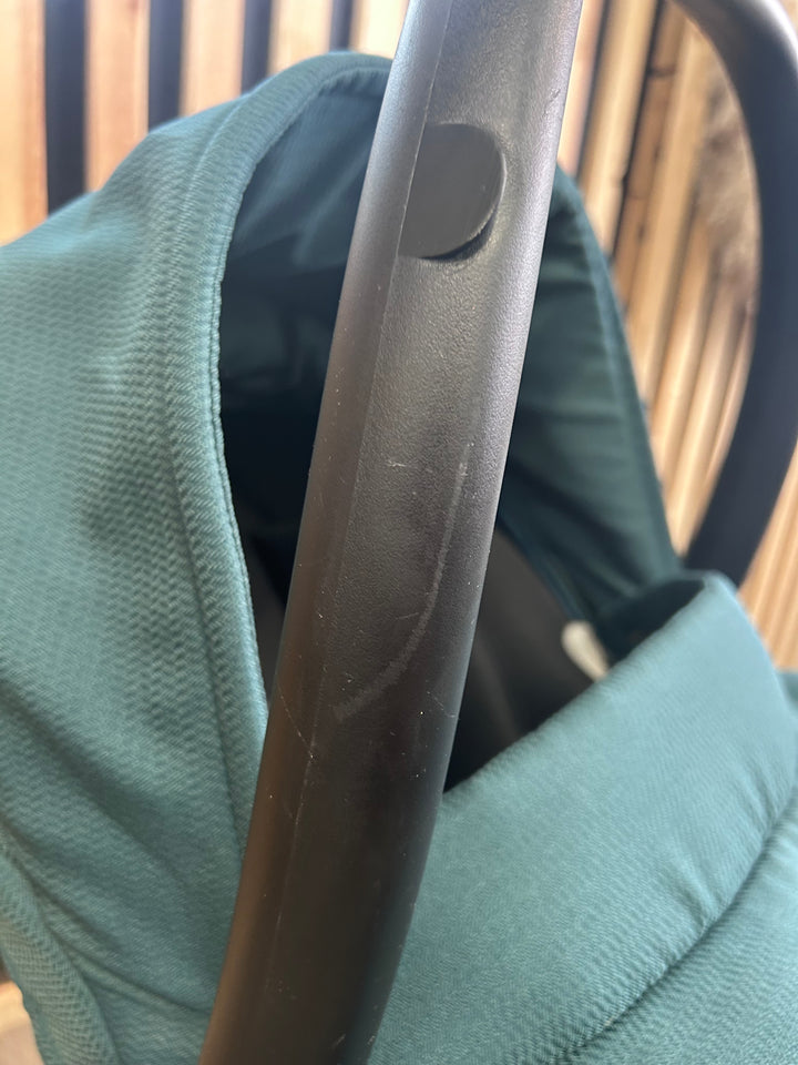 PRE LOVED Venicci Tinum 2.0 Special Edition Travel System - Teal Bay