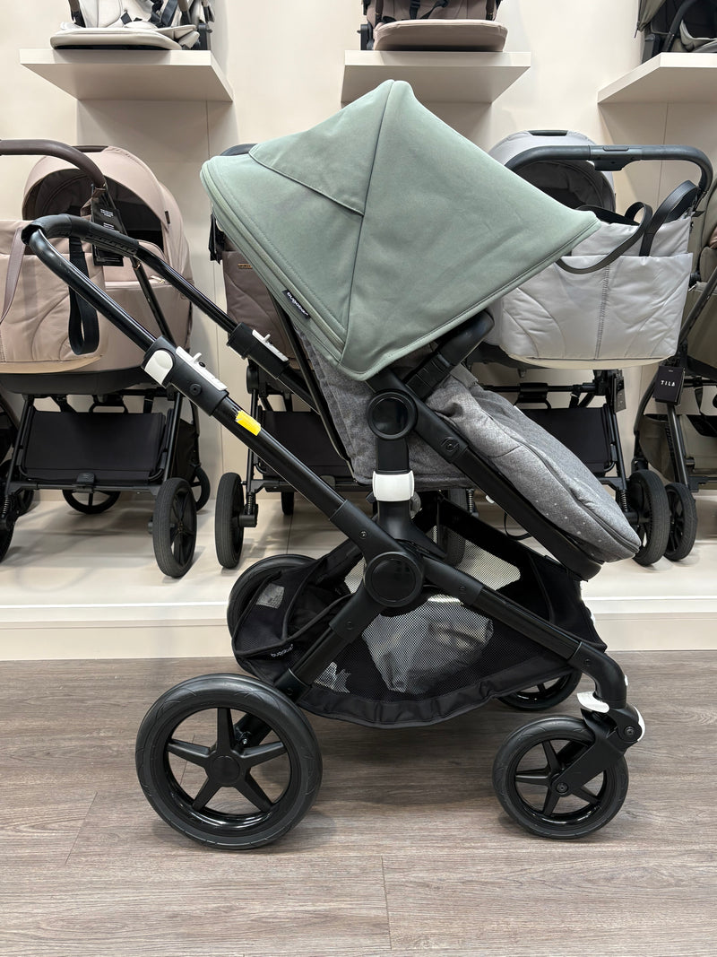 PRE LOVED Bugaboo Fox3 2-in-1 Travel System - Grey Melange/Forest Green