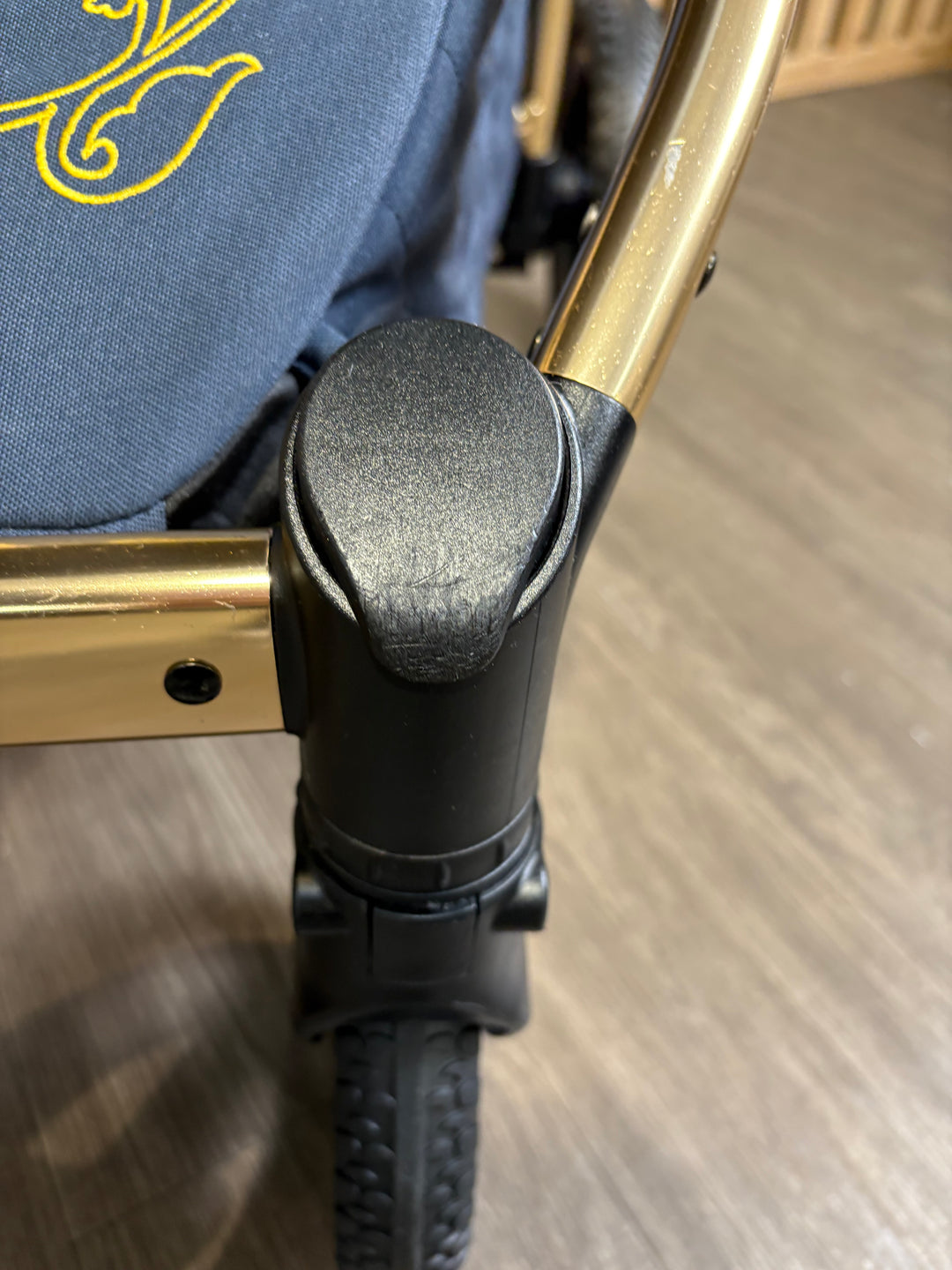 PRE LOVED Cosatto Wow Continental Travel System - On The Prowl