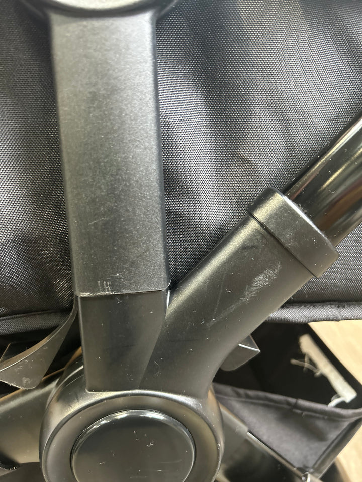 PRE LOVED Bugaboo Donkey3 Mono Pushchair Bundle - Midnight Black/Morning Pink