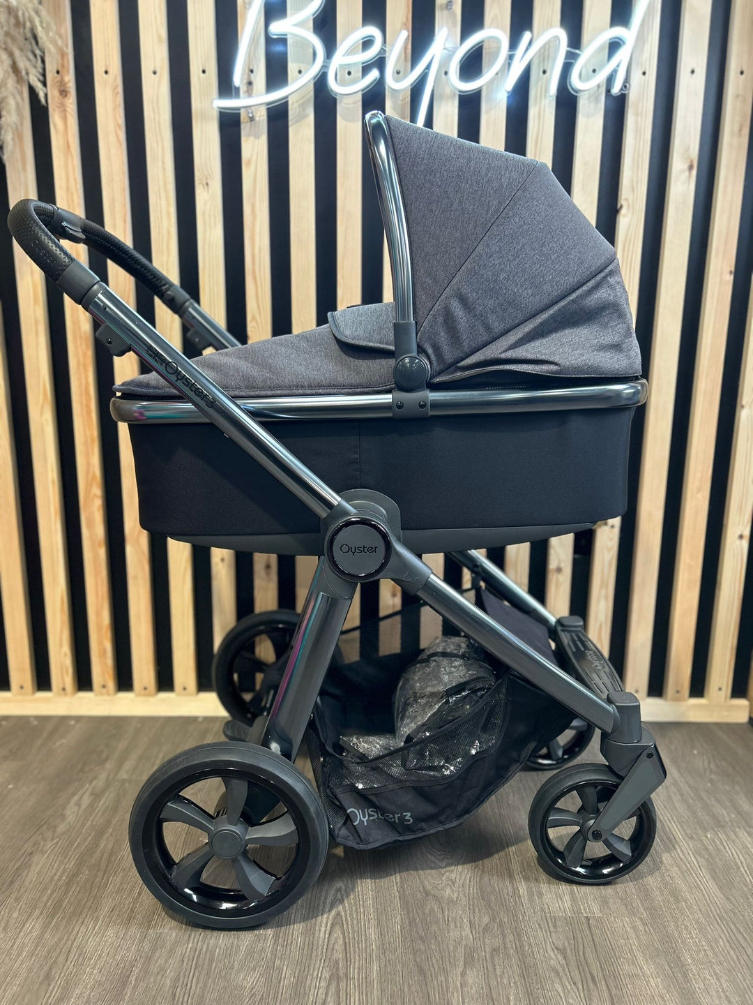 PRE LOVED Babystyle Oyster3 Travel System - Fossil