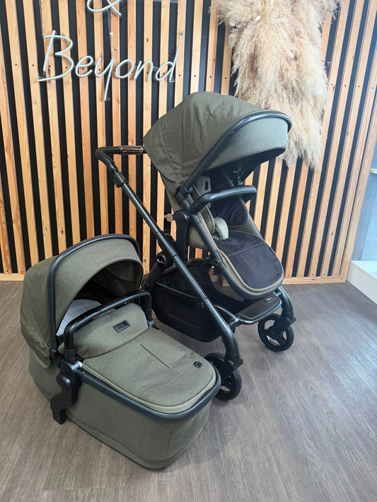 PRE LOVED Silver Cross Wave Travel System - Cedar