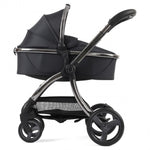 egg3 Luxury Cloud T i-Size Travel System Bundle - Carbonite