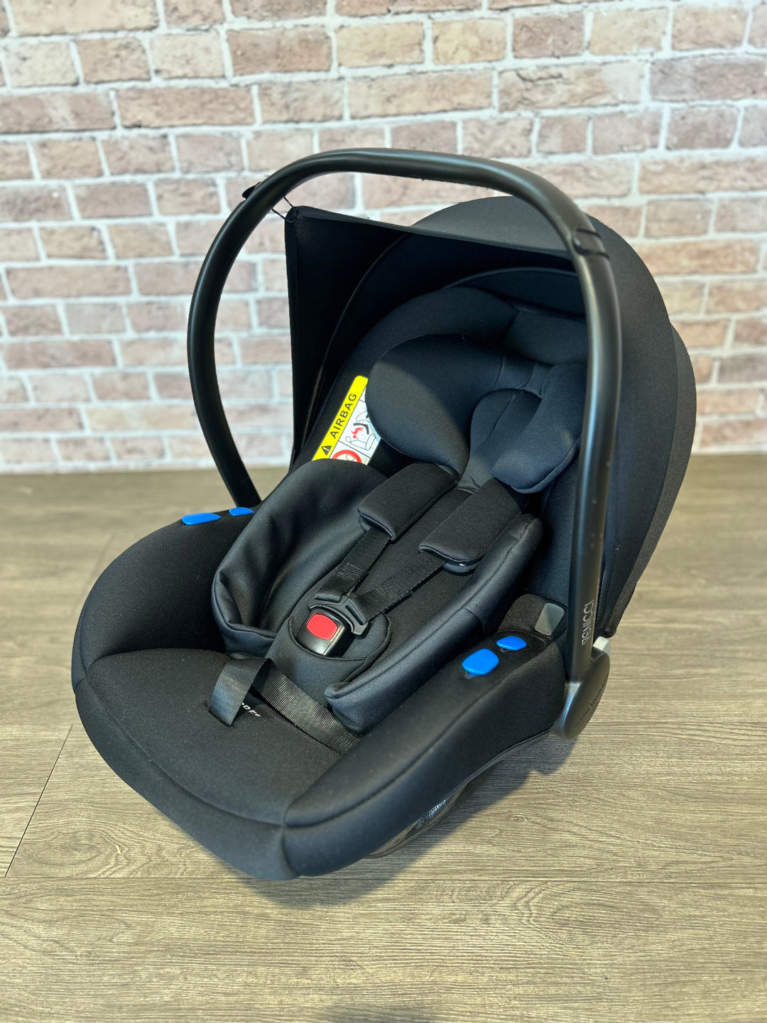 PRE LOVED Venicci Tinum Travel System - Grey